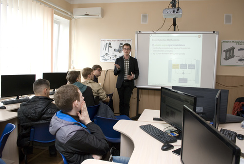 Збільшити зображення